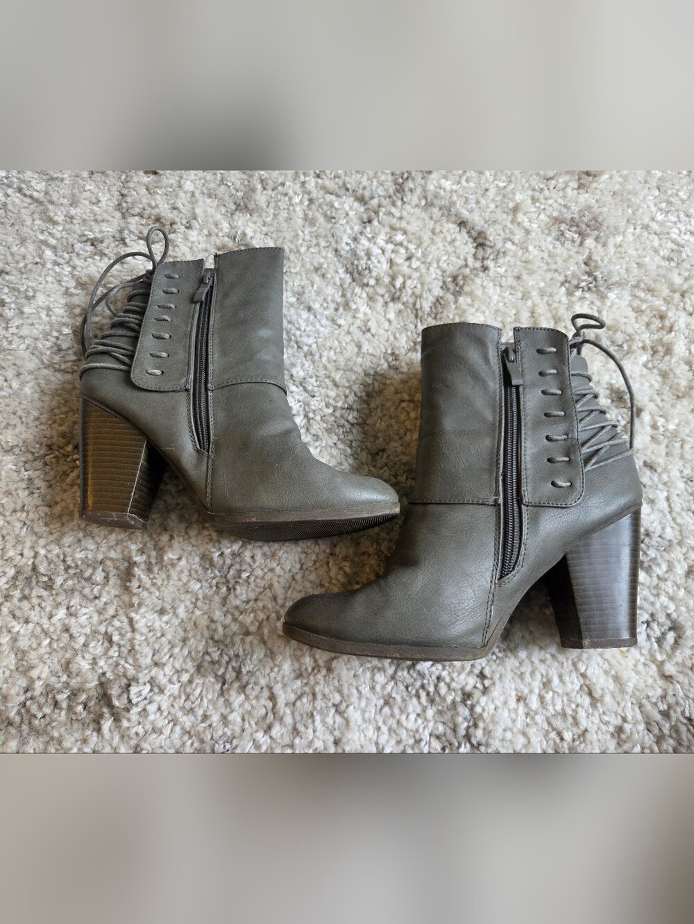 Vintage Juicy Couture Aspen Leather Heeled Bootie Grey - Picture 6 of 8